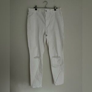 American Eagle Outfitters | Woman’s Sz 14 | White Super Stretch Jeans